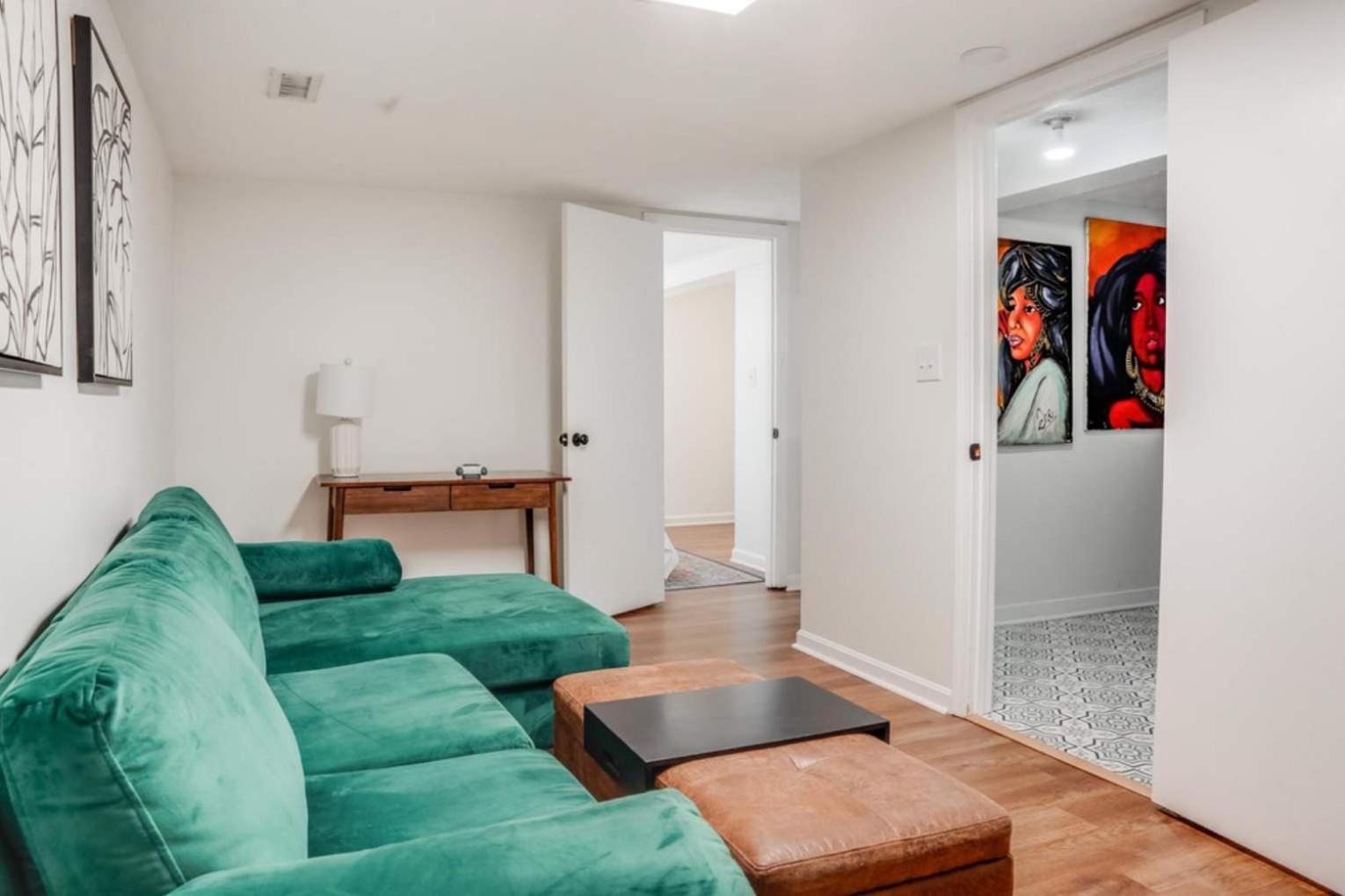 Charming 4-bed With Modern Touches & Porch Louisville